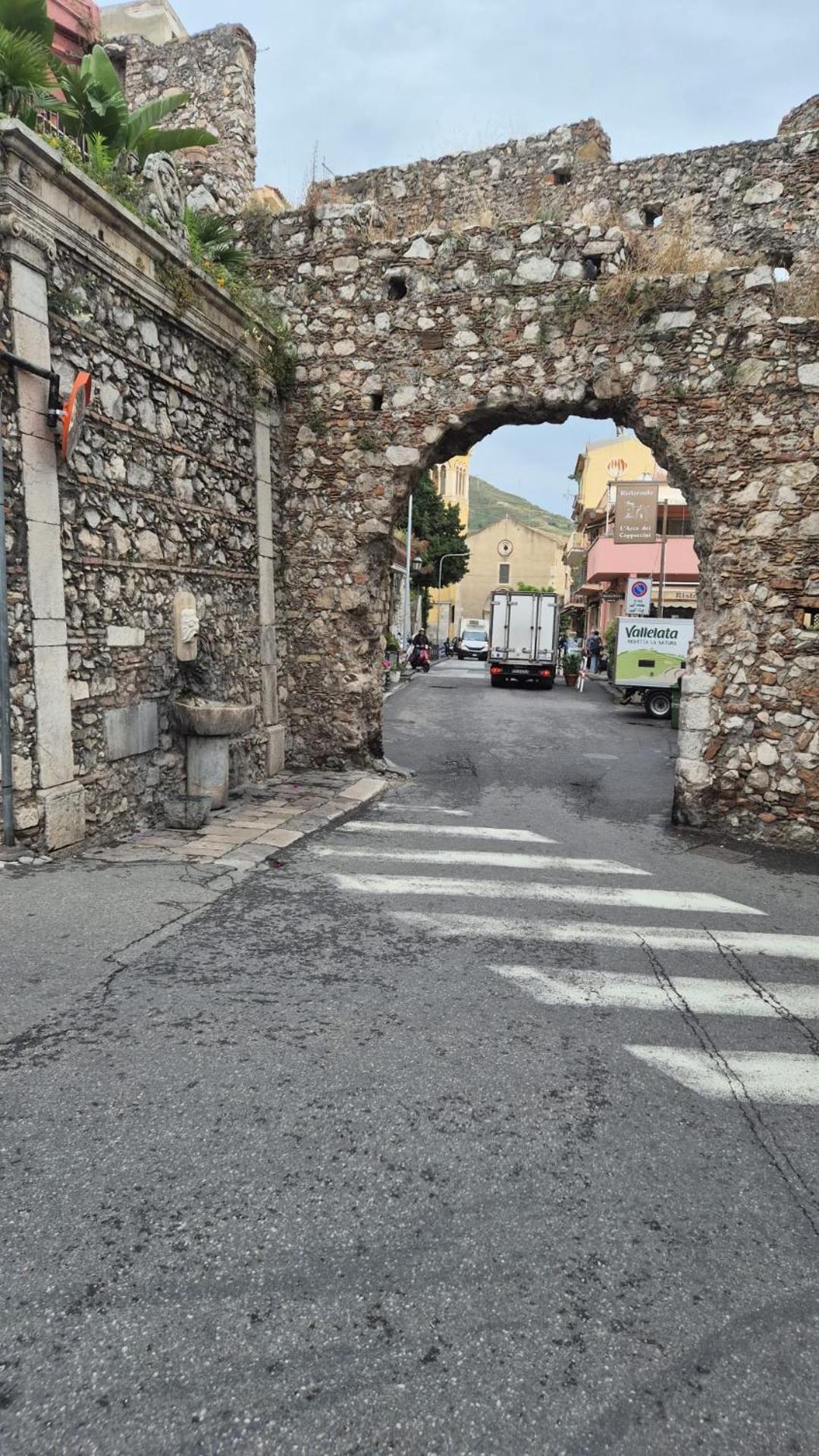 Casa Flavia Appartement Taormina Buitenkant foto